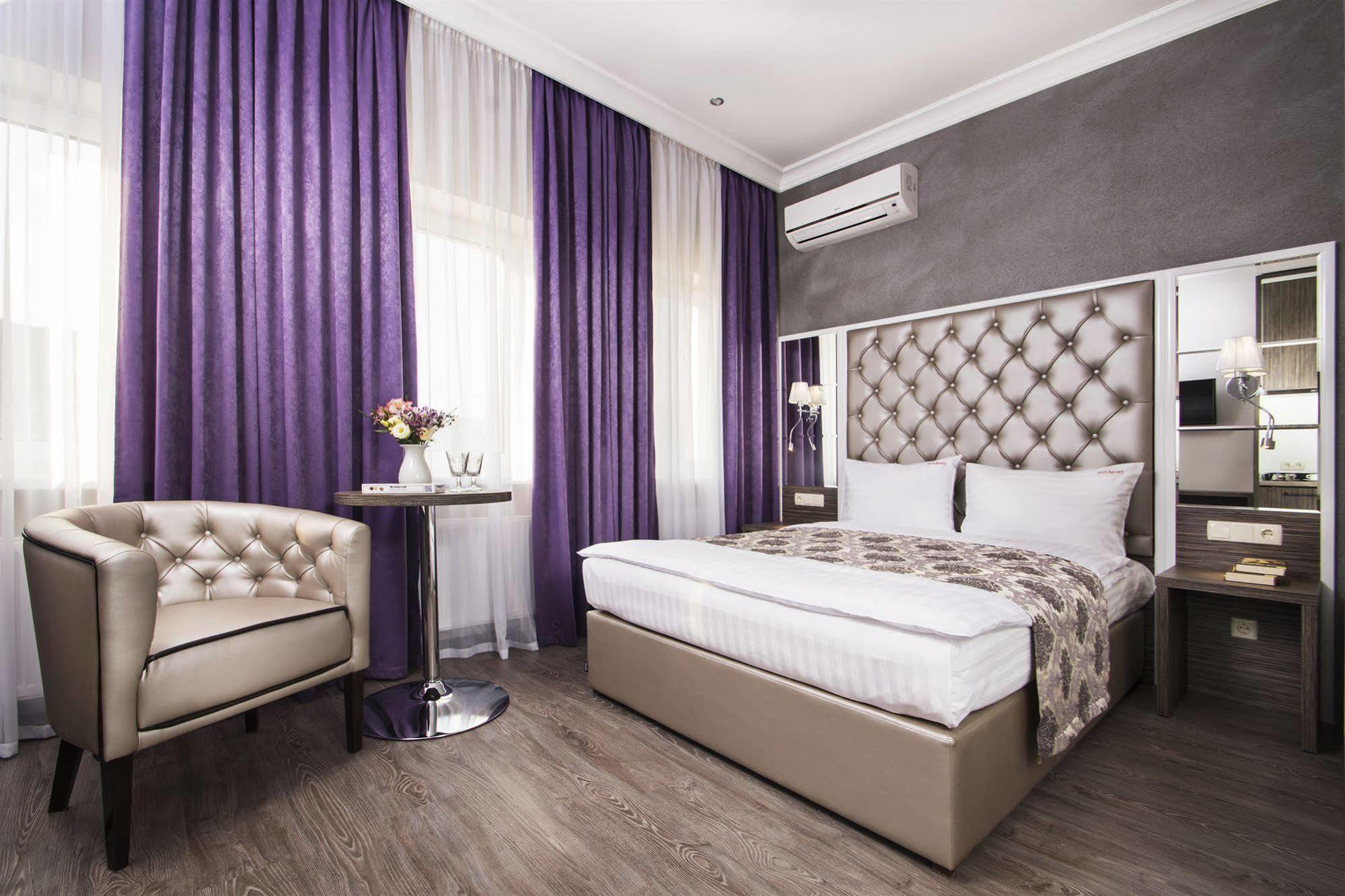 Bonapart By Uhm 4* Киев
